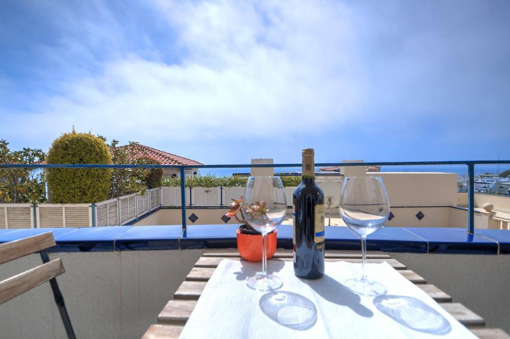 Apt. By The Sea By Hello Apartments Sitges Exterior photo